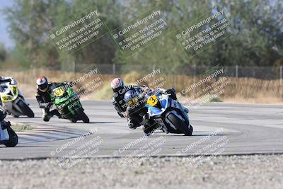 media/Oct-04-2025-CVMA (Sat) [[408bcdd6e4]]/Race 13-Amateur Supersport Open/